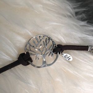 Bracelet  leather suede hammered silver